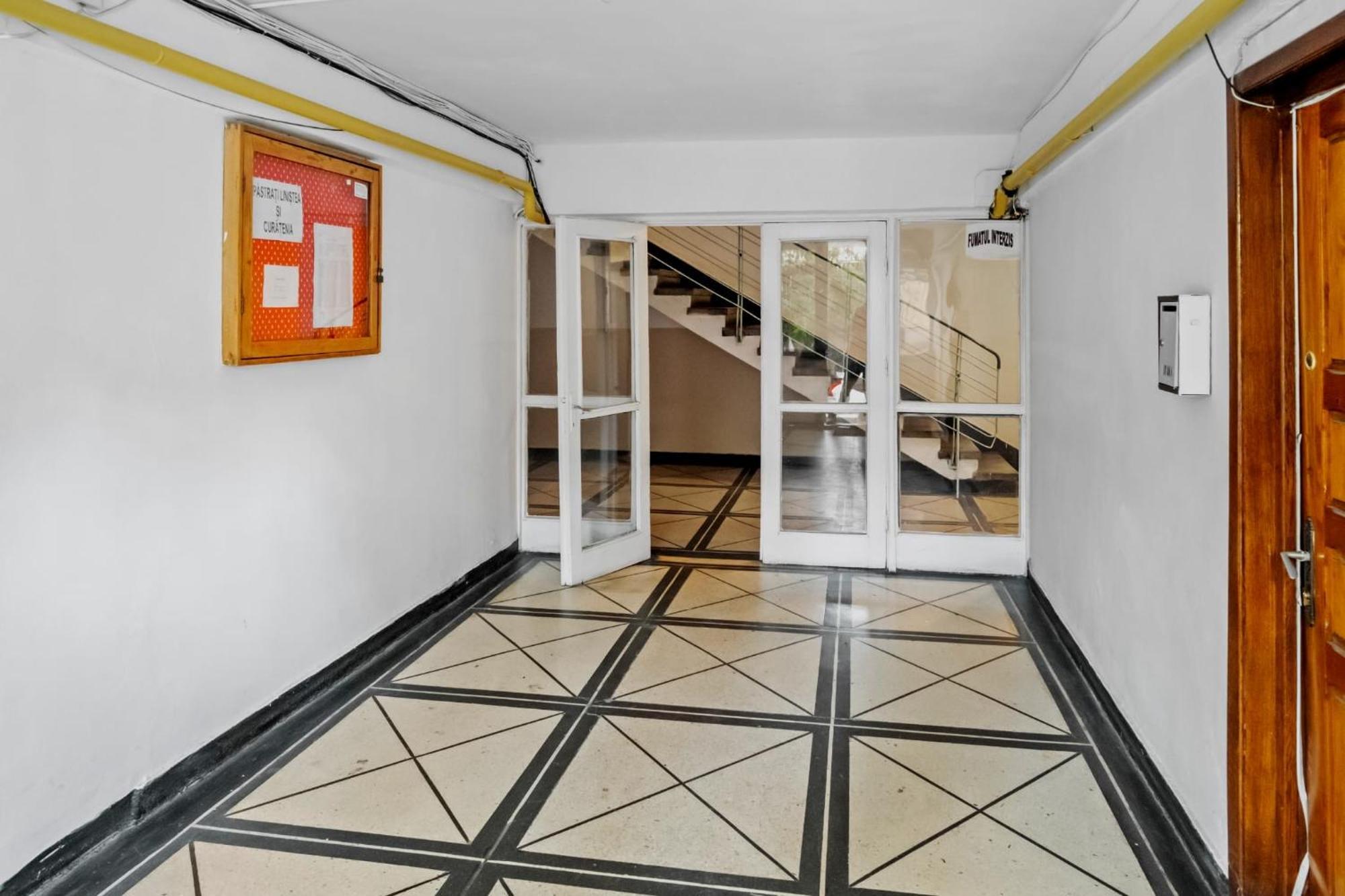 Unirii Zen Apartman Jászvásár Kültér fotó